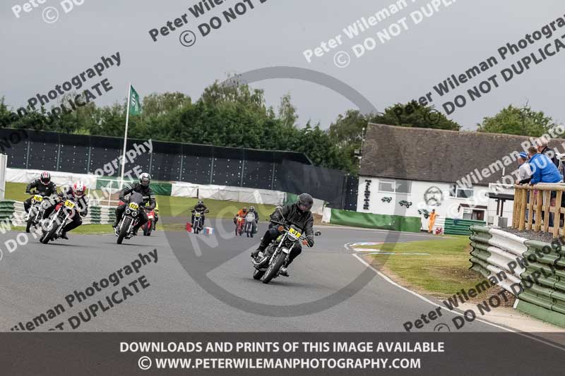 Vintage motorcycle club;eventdigitalimages;mallory park;mallory park trackday photographs;no limits trackdays;peter wileman photography;trackday digital images;trackday photos;vmcc festival 1000 bikes photographs